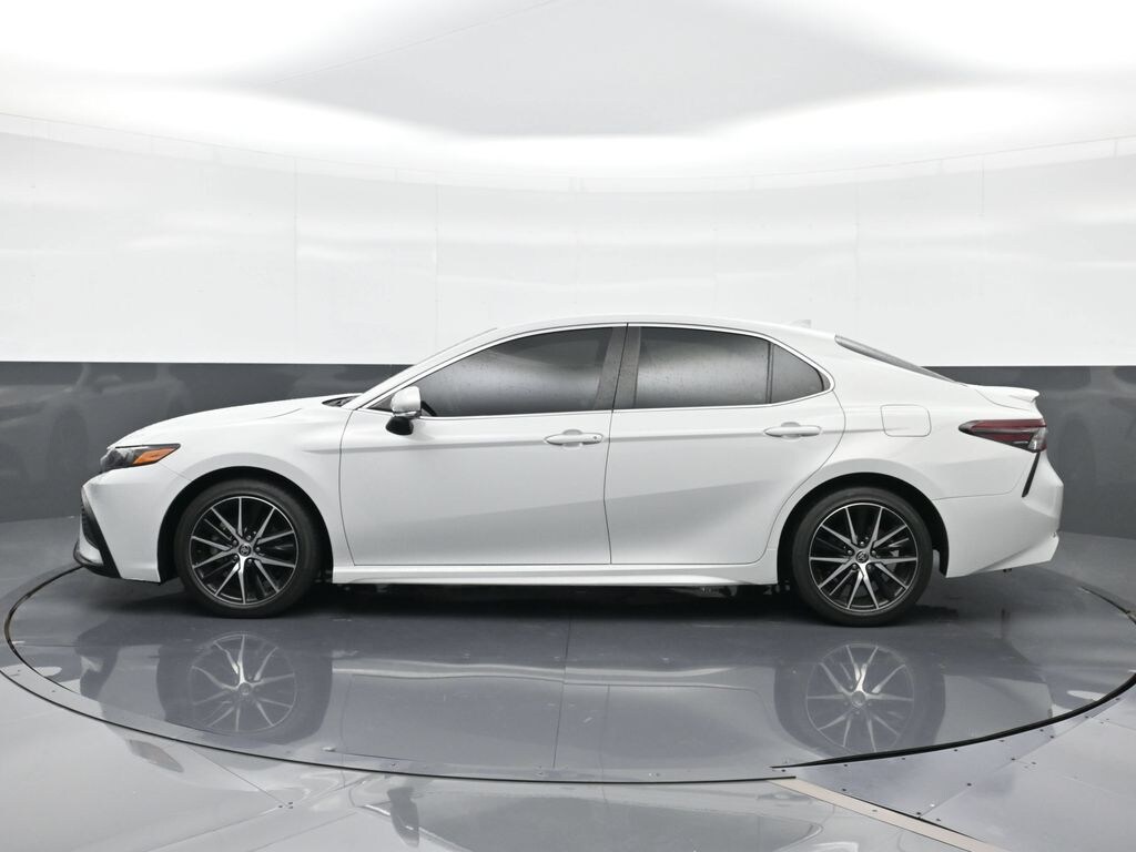 Used 2024 Toyota Camry SE Sedan