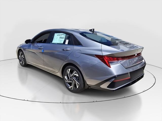2025 Hyundai Elantra SEL Convenience photo 4