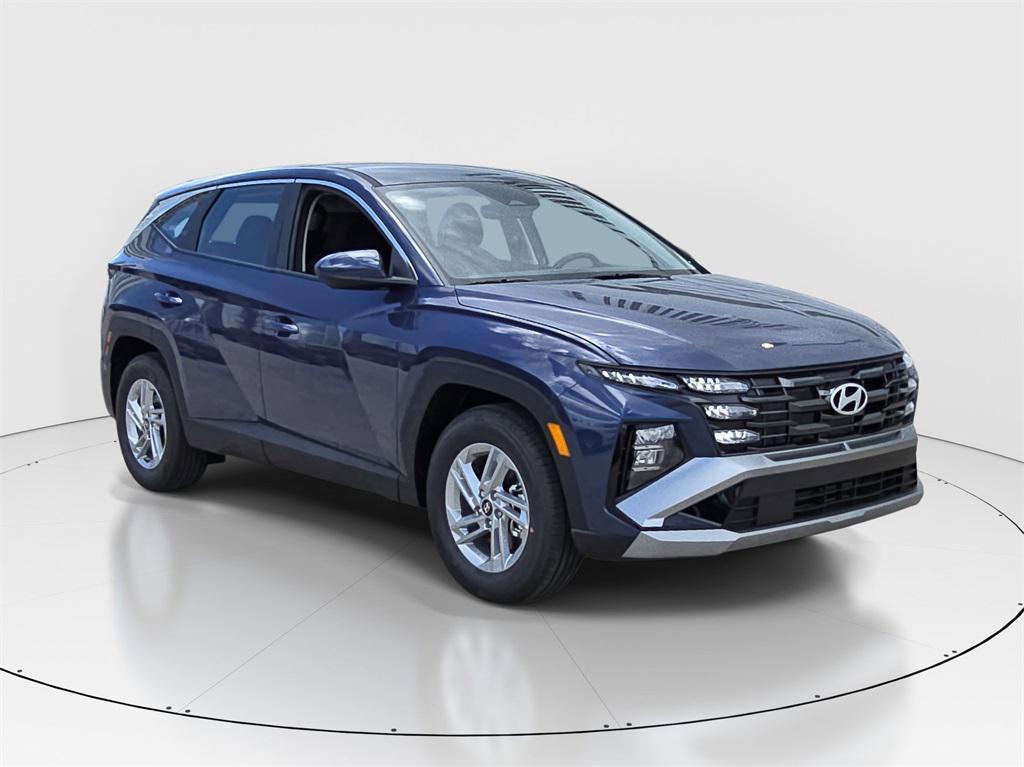 2026 Hyundai Tucson SE photo 2