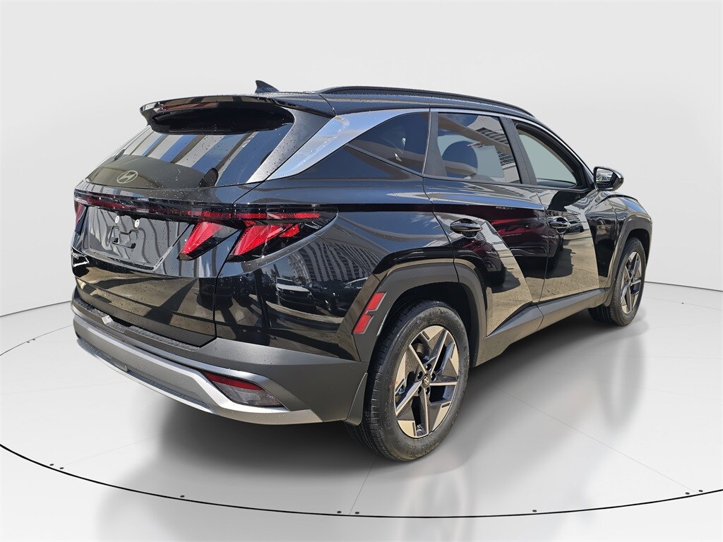 2026 Hyundai Tucson SEL photo 3