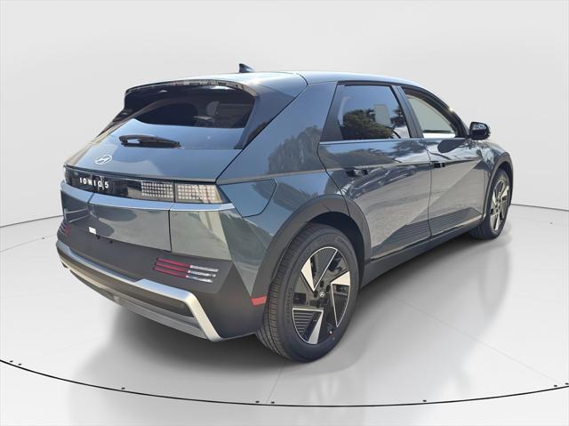2025 Hyundai Ioniq 5 SE photo 3