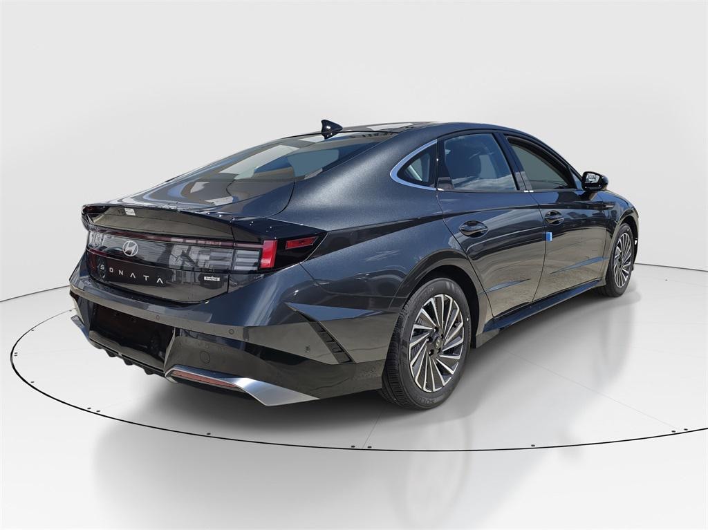New 2025 Hyundai Sonata Hybrid Limited Sedan