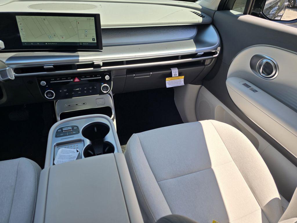 2026 Hyundai IONIQ 9 SE - Photo 9