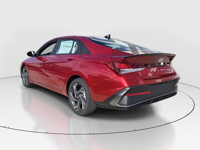 2025 Hyundai Elantra SEL Convenience photo 4