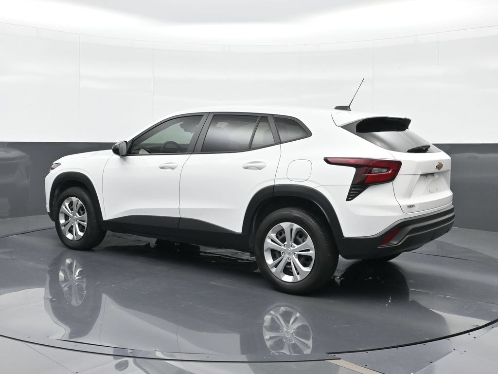 Used 2024 Chevrolet Trax LS SUV
