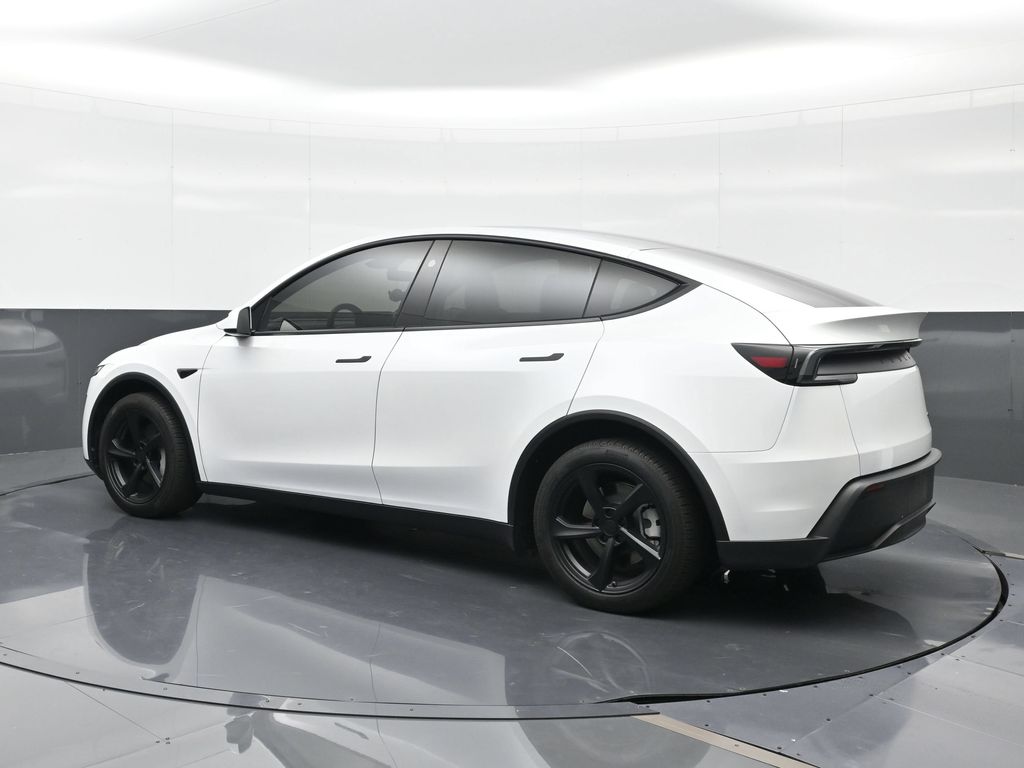 Used 2026 Tesla Model Y Long Range with VIN 7SAYGDEE7TA402291 for sale in Miami, FL