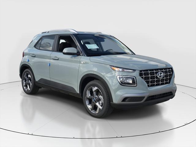 2025 Hyundai Venue SEL photo 2