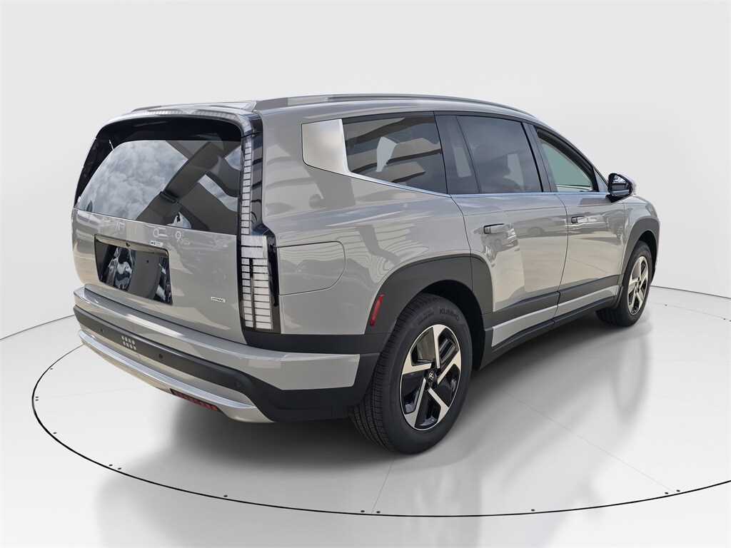 2026 Hyundai Ioniq SE photo 2