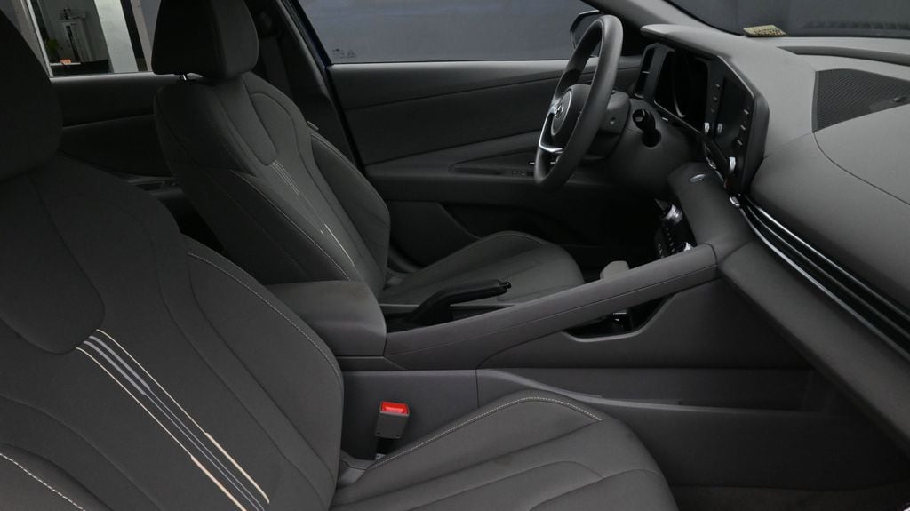 Used 2023 Hyundai Elantra SEL Sedan