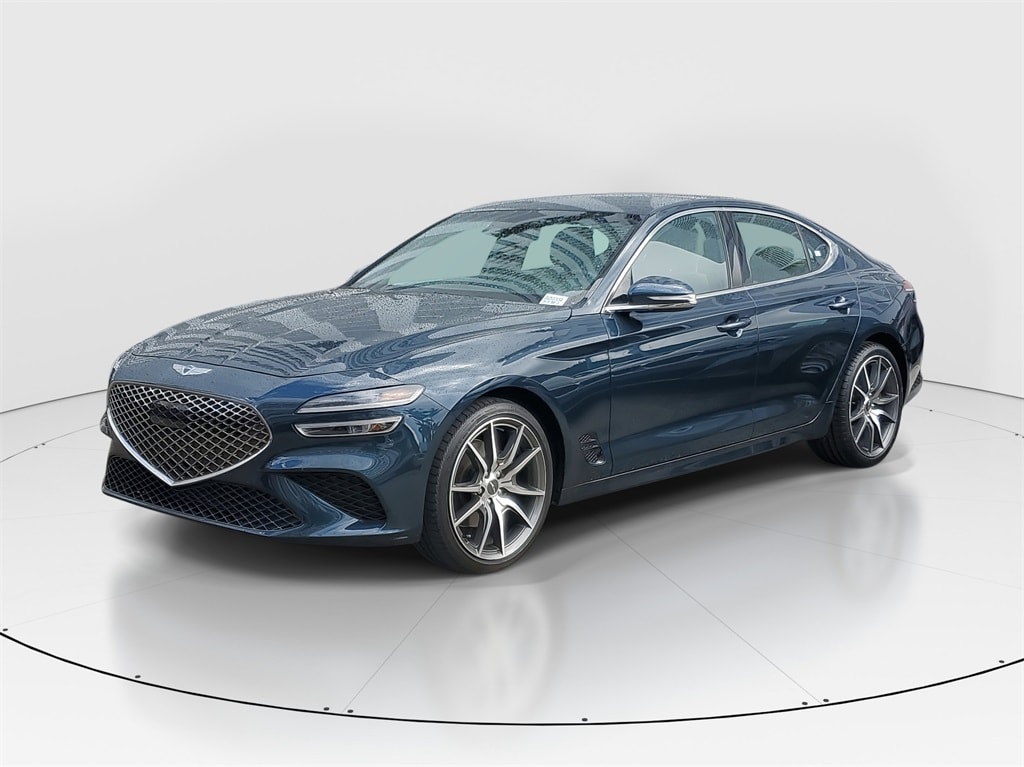 2023 GENESIS G70 Standard's photo