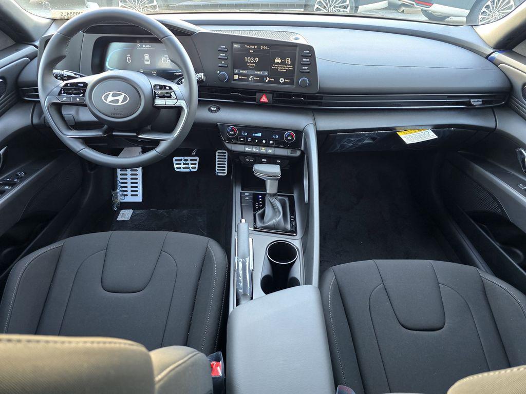 2026 Hyundai Elantra SEL Sport - Photo 6
