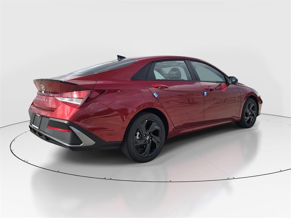 New 2026 Hyundai Elantra SEL Sport Sedan