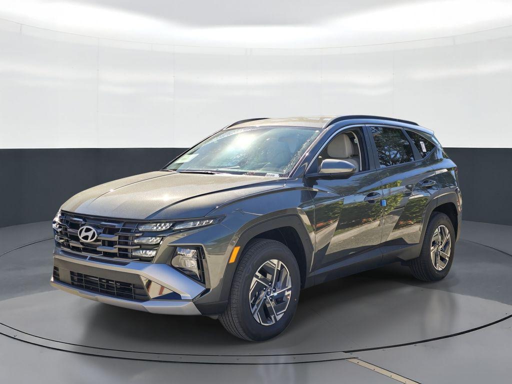 New 2026 Hyundai Tucson Hybrid SE SUV