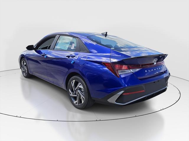 2025 Hyundai Elantra SEL Sport photo 4