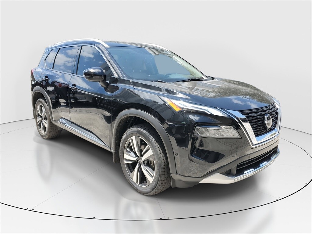 2023 Nissan Rogue Platinum photo 2