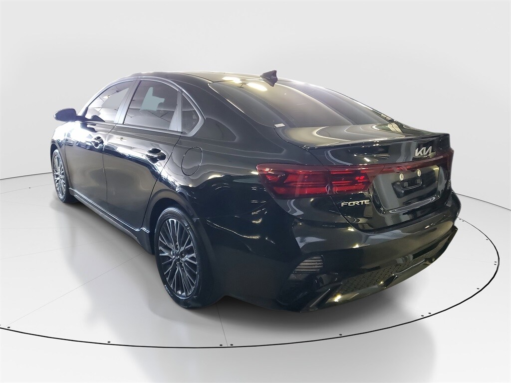 2023 Kia Forte GT-Line photo 4