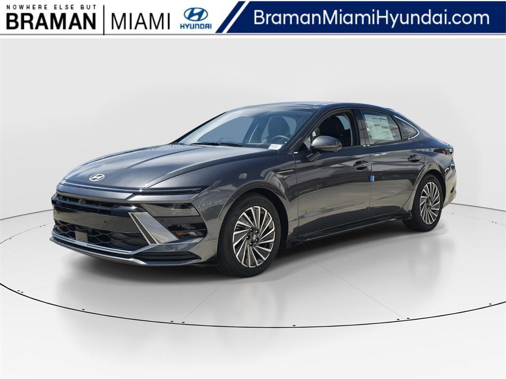 New 2025 Hyundai Sonata Hybrid Limited Sedan
