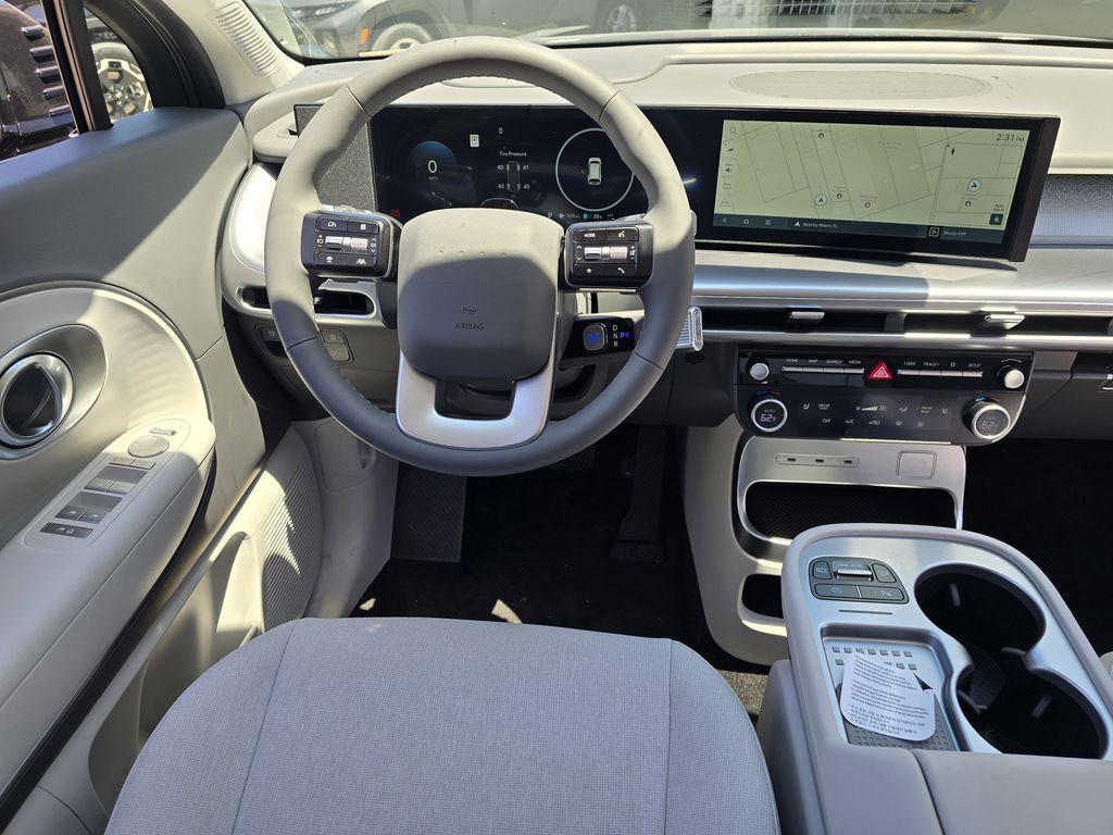 2026 Hyundai IONIQ 9 SE - Photo 8