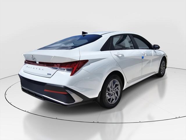 2025 Hyundai Elantra Hybrid Blue photo 3