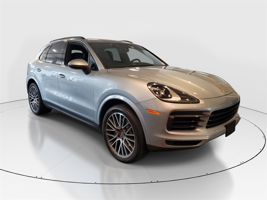 2020 Porsche Cayenne Base photo 2