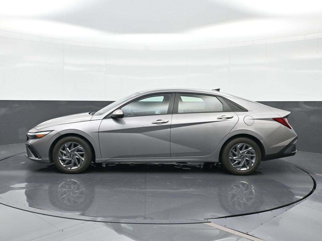 Used 2024 Hyundai Elantra SEL Sedan