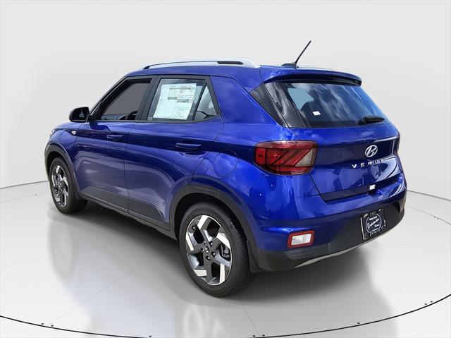 2025 Hyundai Venue SEL photo 4