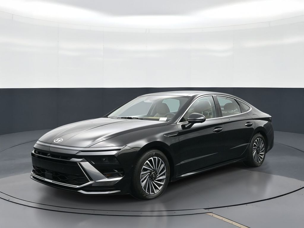 Used 2024 Hyundai Sonata Hybrid Limited Sedan