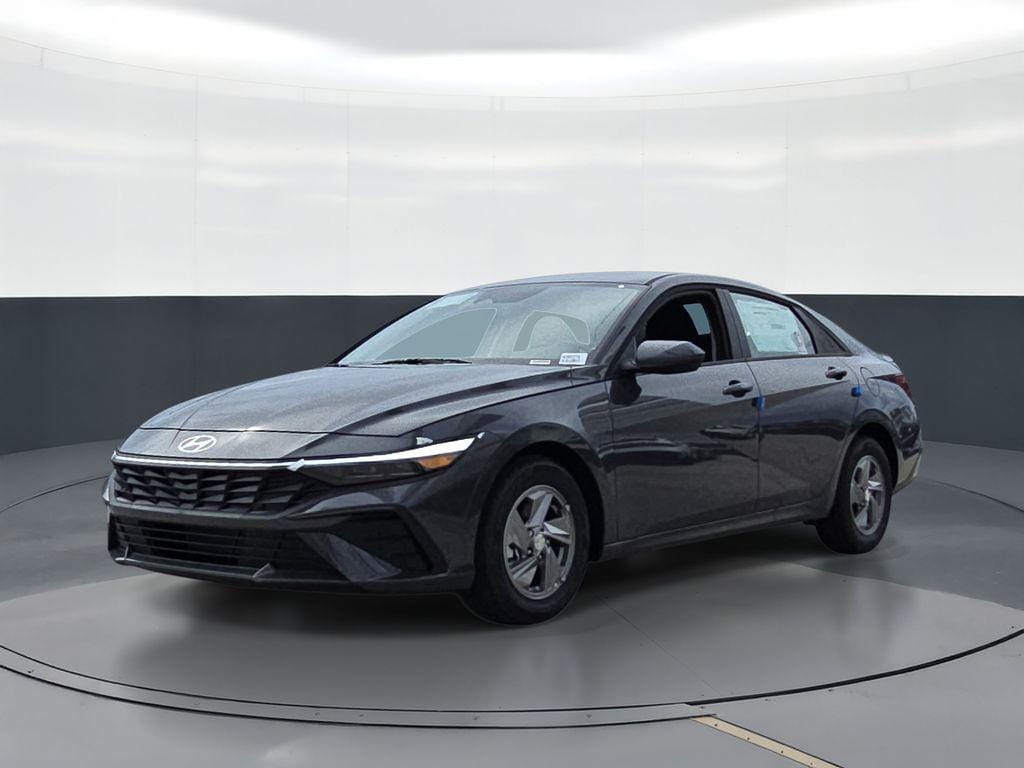 New 2026 Hyundai Elantra SE Sedan
