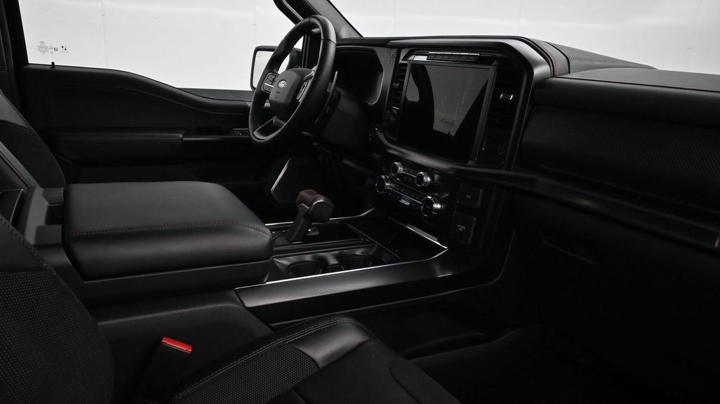 2024 Ford F-150 Raptor - Photo 11
