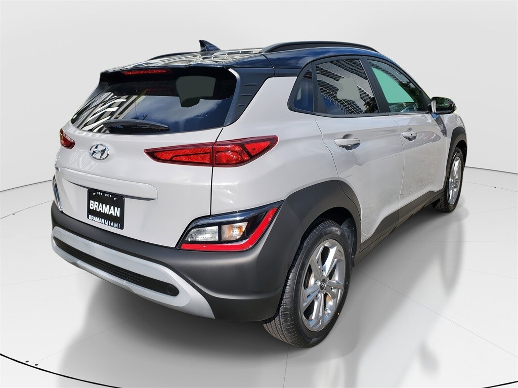 2023 Hyundai Kona SEL photo 3