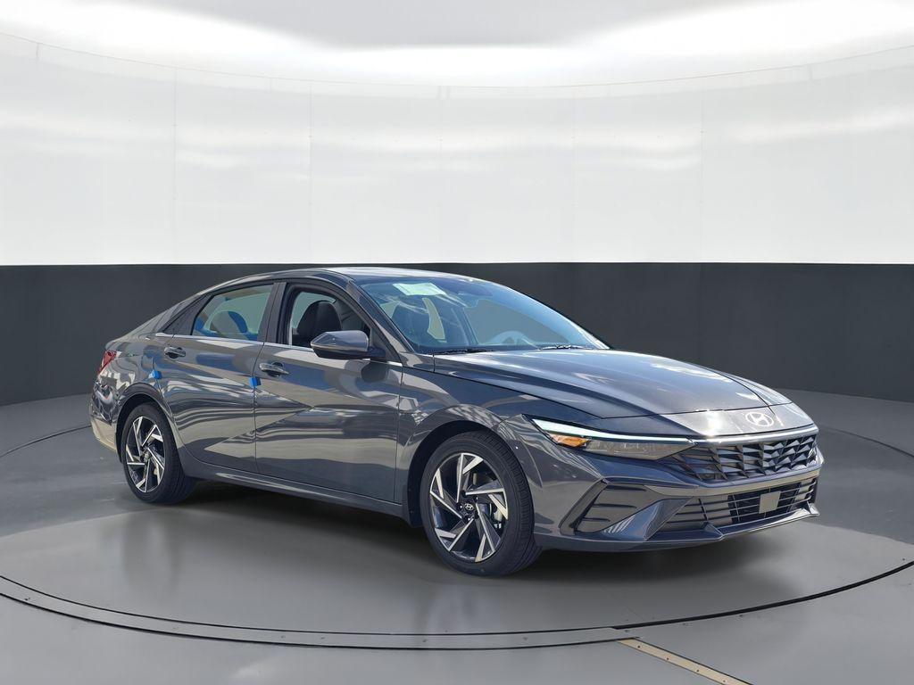 New 2026 Hyundai Elantra Limited Sedan