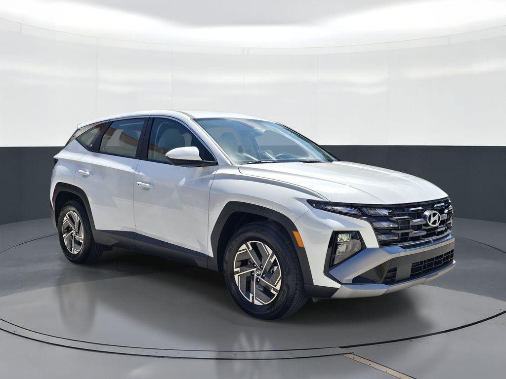 New 2026 Hyundai Tucson Hybrid SE SUV