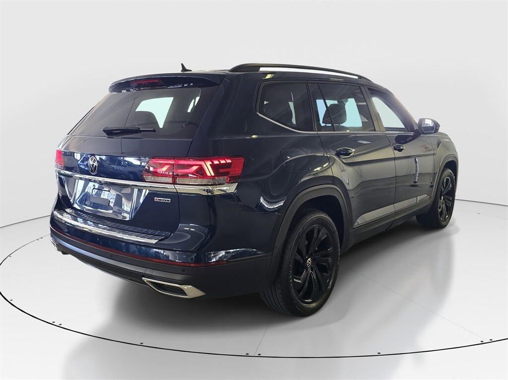 2022 Volkswagen Atlas SE Technology photo 3