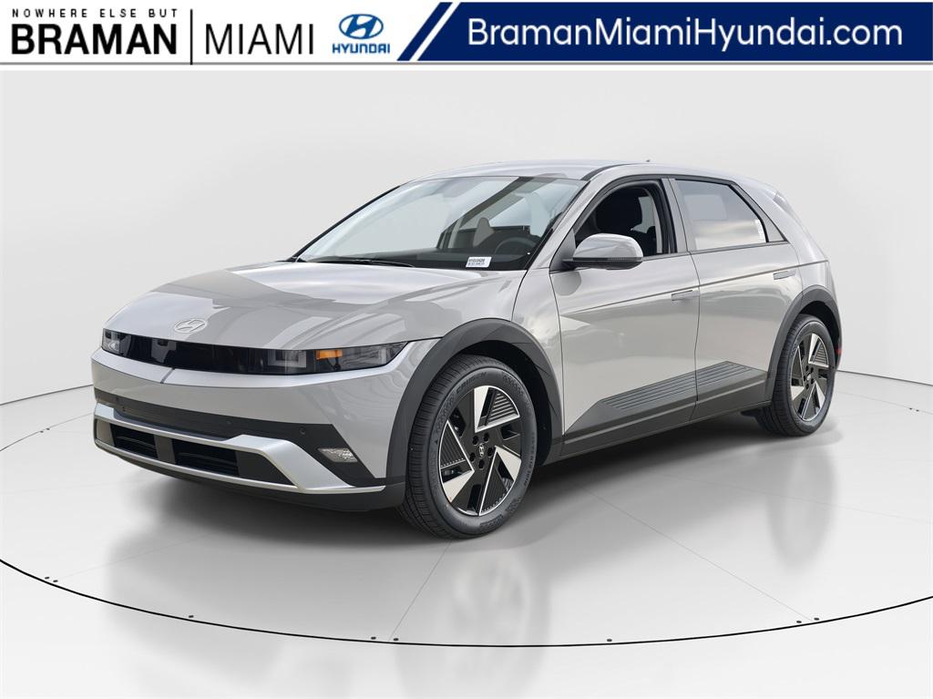 2026 Hyundai IONIQ 5 SE's photo