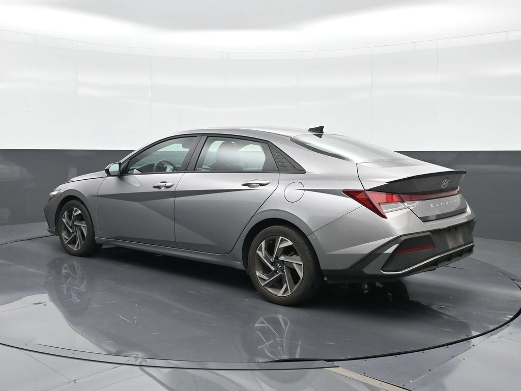 Used 2025 Hyundai Elantra SEL Sport Sedan