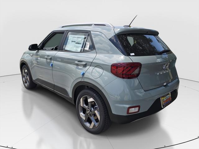 2025 Hyundai Venue Limited photo 4