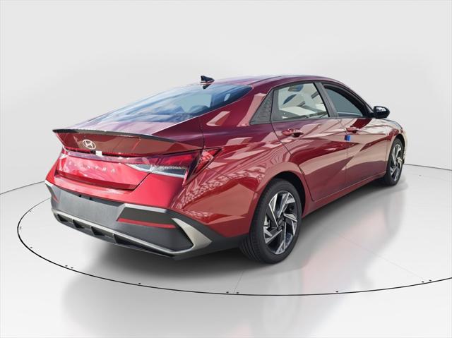 2025 Hyundai Elantra SEL Convenience photo 3