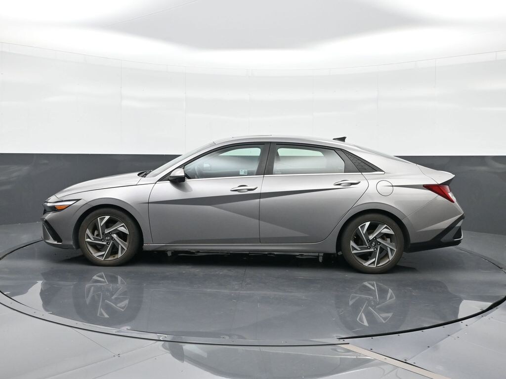 Certified 2024 Hyundai Elantra Limited Sedan