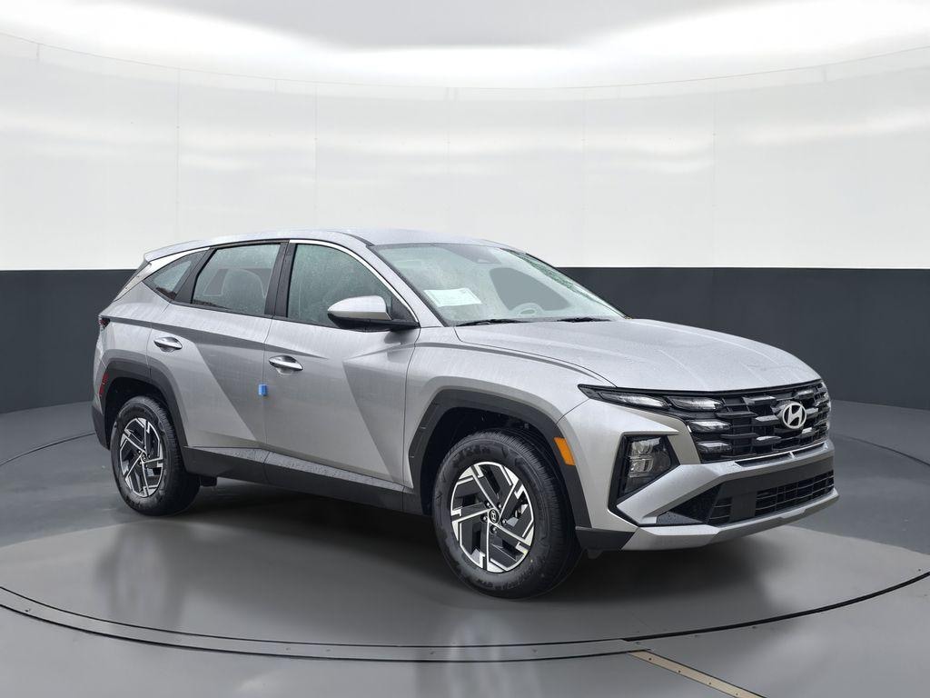 New 2026 Hyundai Tucson Hybrid SE SUV