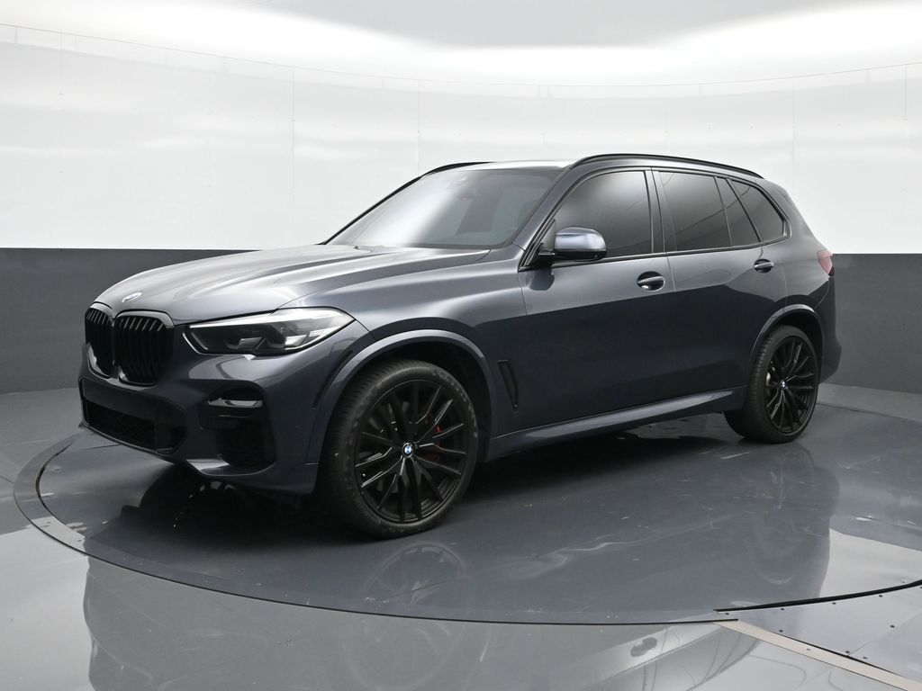2022 BMW X5 M50i's photo