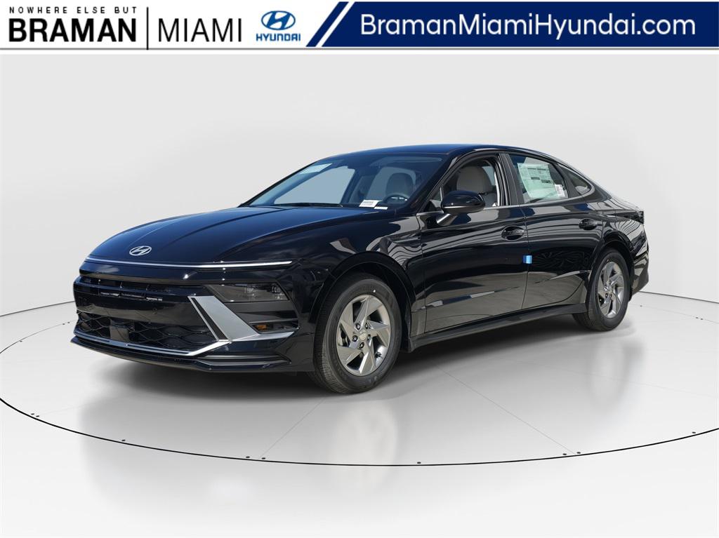 2026 Hyundai Sonata SE's photo