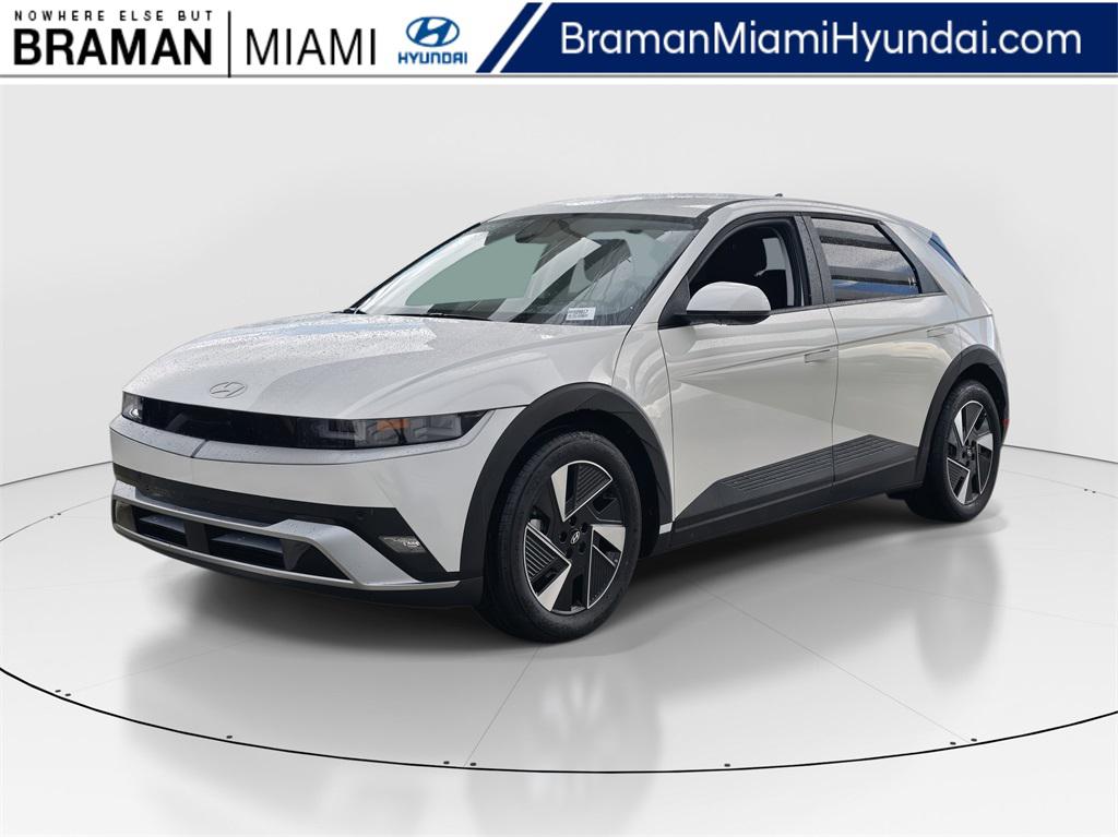 2026 Hyundai IONIQ 5 SEL's photo