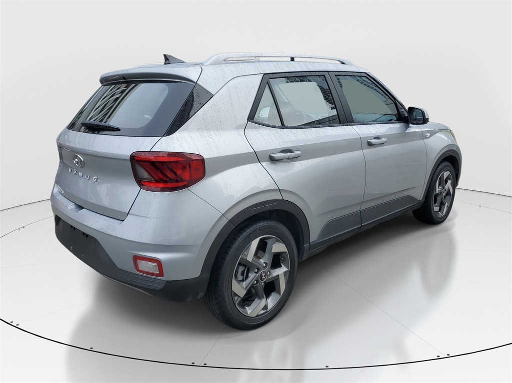 Used 2022 Hyundai Venue SEL SUV