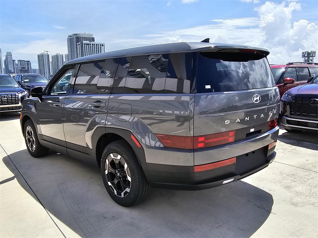 2026 Hyundai Santa Fe SE photo 3
