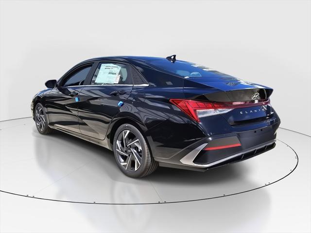 2025 Hyundai Elantra SEL Convenience photo 4