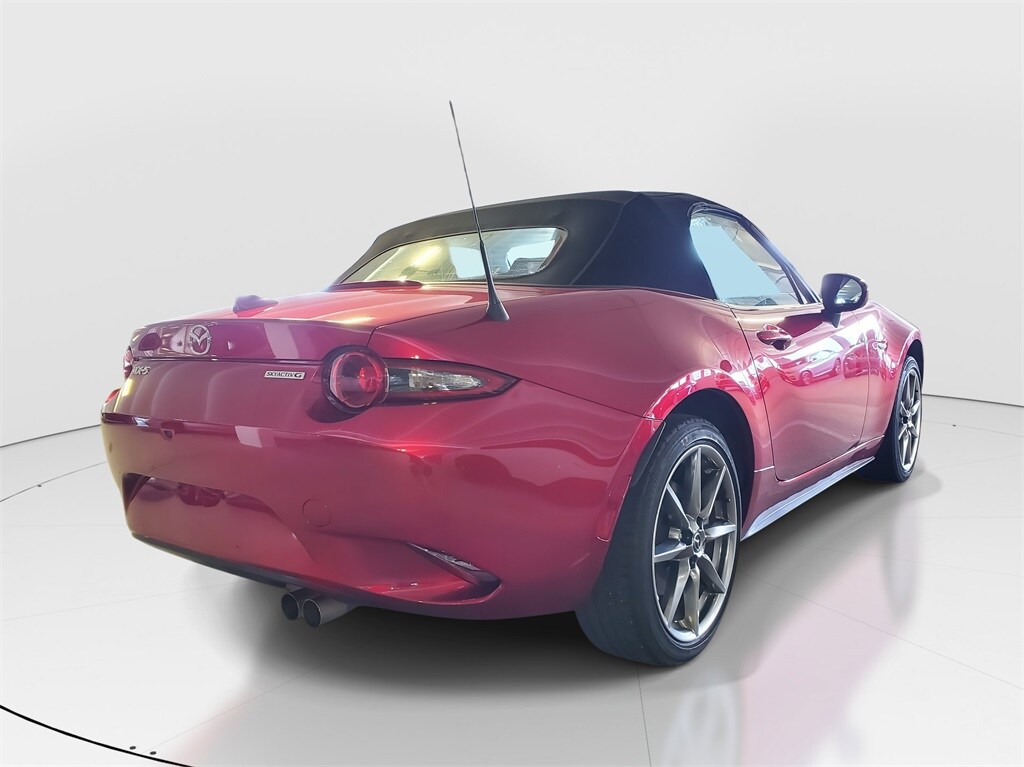 2023 Mazda MX-5 Miata Miata Grand Touring photo 3