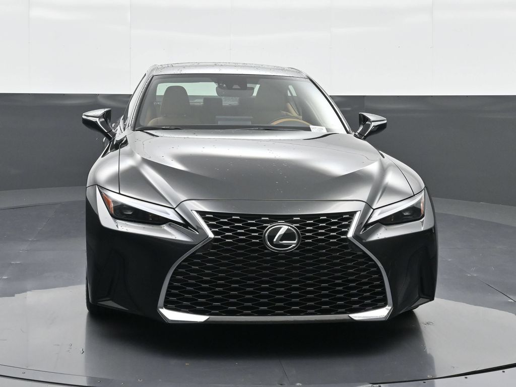 2024 Lexus IS 300 - Photo 15