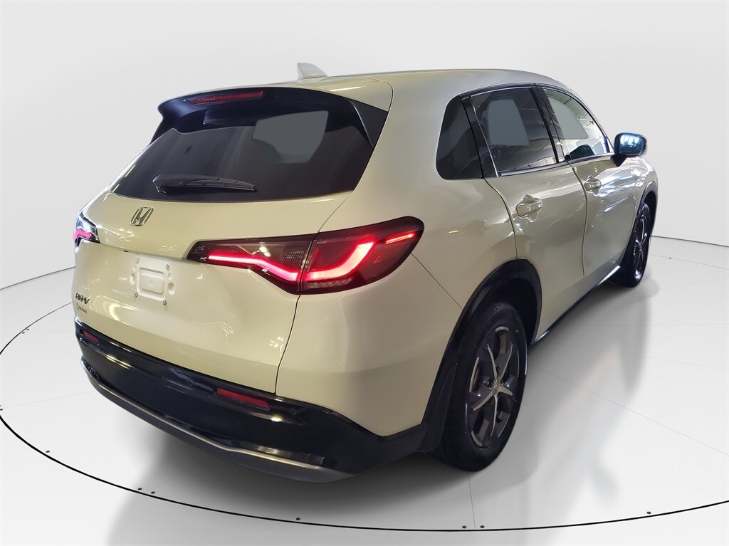 2023 Honda HR-V EX-L photo 3