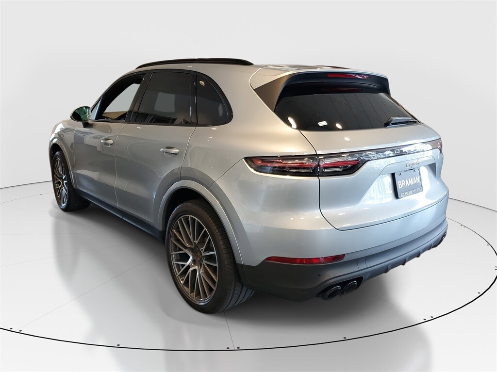 2020 Porsche Cayenne Base photo 4