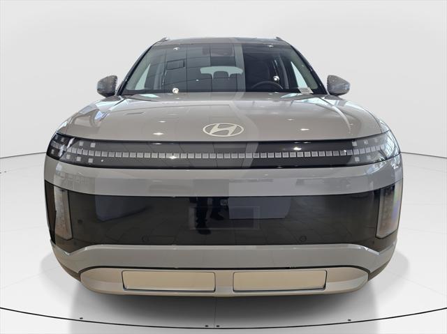 2026 Hyundai Ioniq SEL photo 2